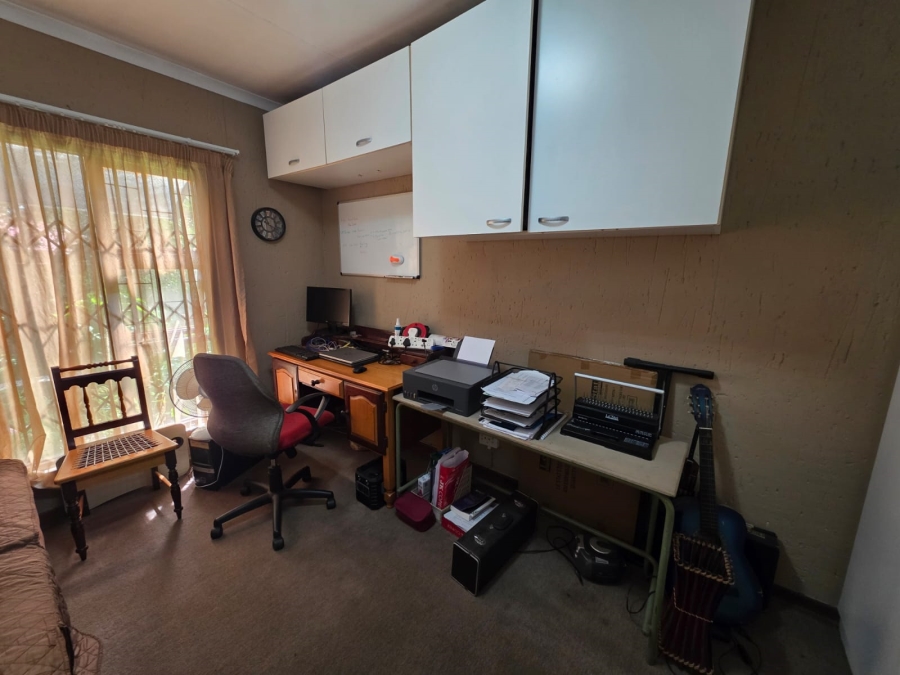 2 Bedroom Property for Sale in Vaalpark Free State